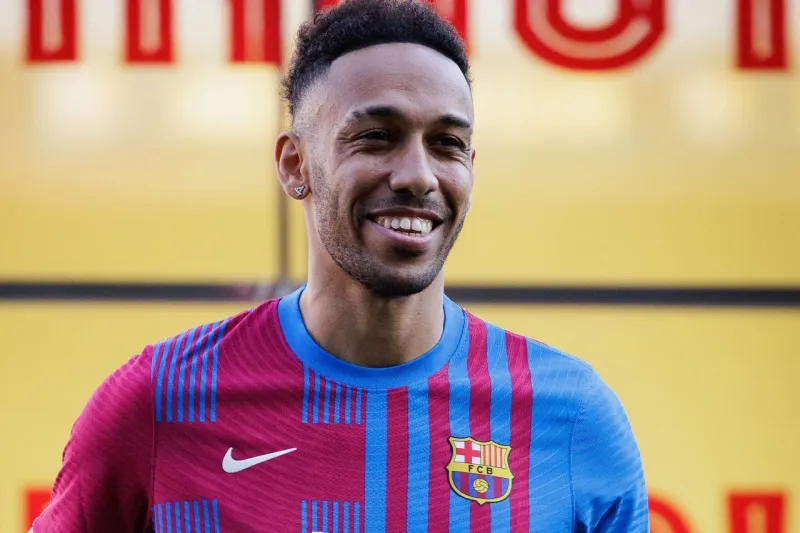 关键时刻欧联传出新动向；瓦伦西亚豪取连胜；管理层表态——气氛紧张；训练强度明显提升的简单介绍